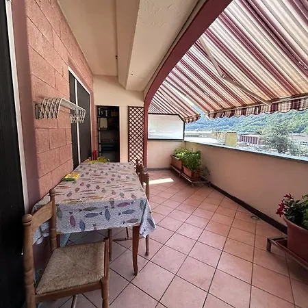 Otto Marzo Apartman Finale Ligure