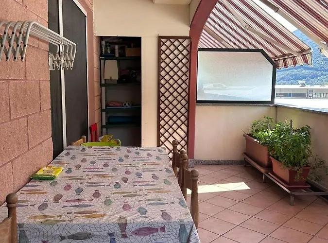 Otto Marzo דירה *